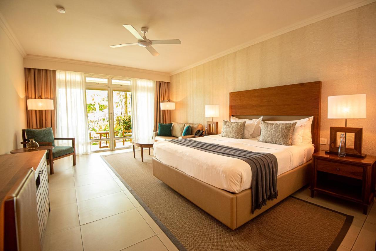 Sands Suites Resort & Spa Flic-en-Flacq Buitenkant foto